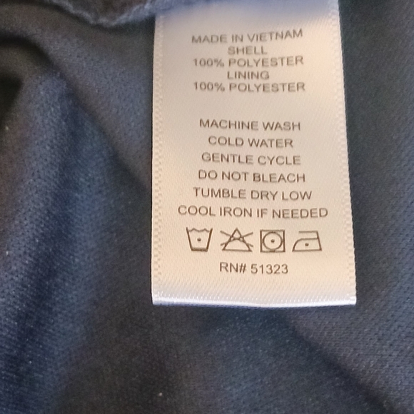 CeCe floral print blouse. Size small. EUC - Picture 9 of 10